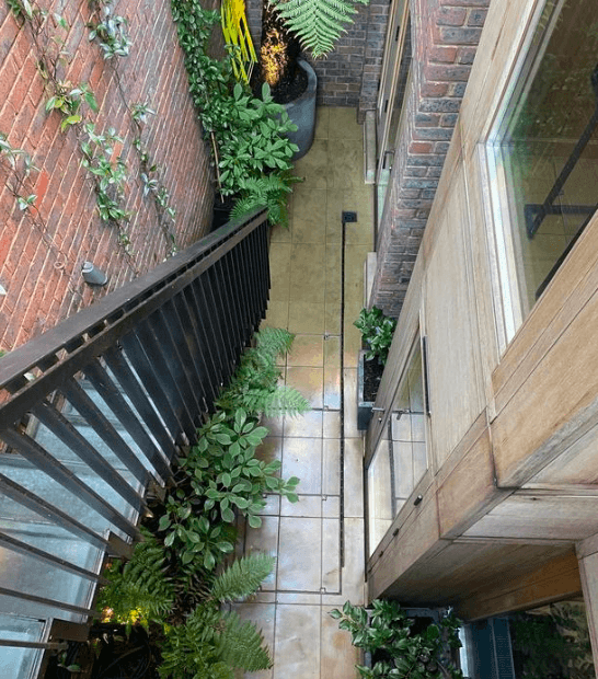 Chiswick Courtyards, image 2